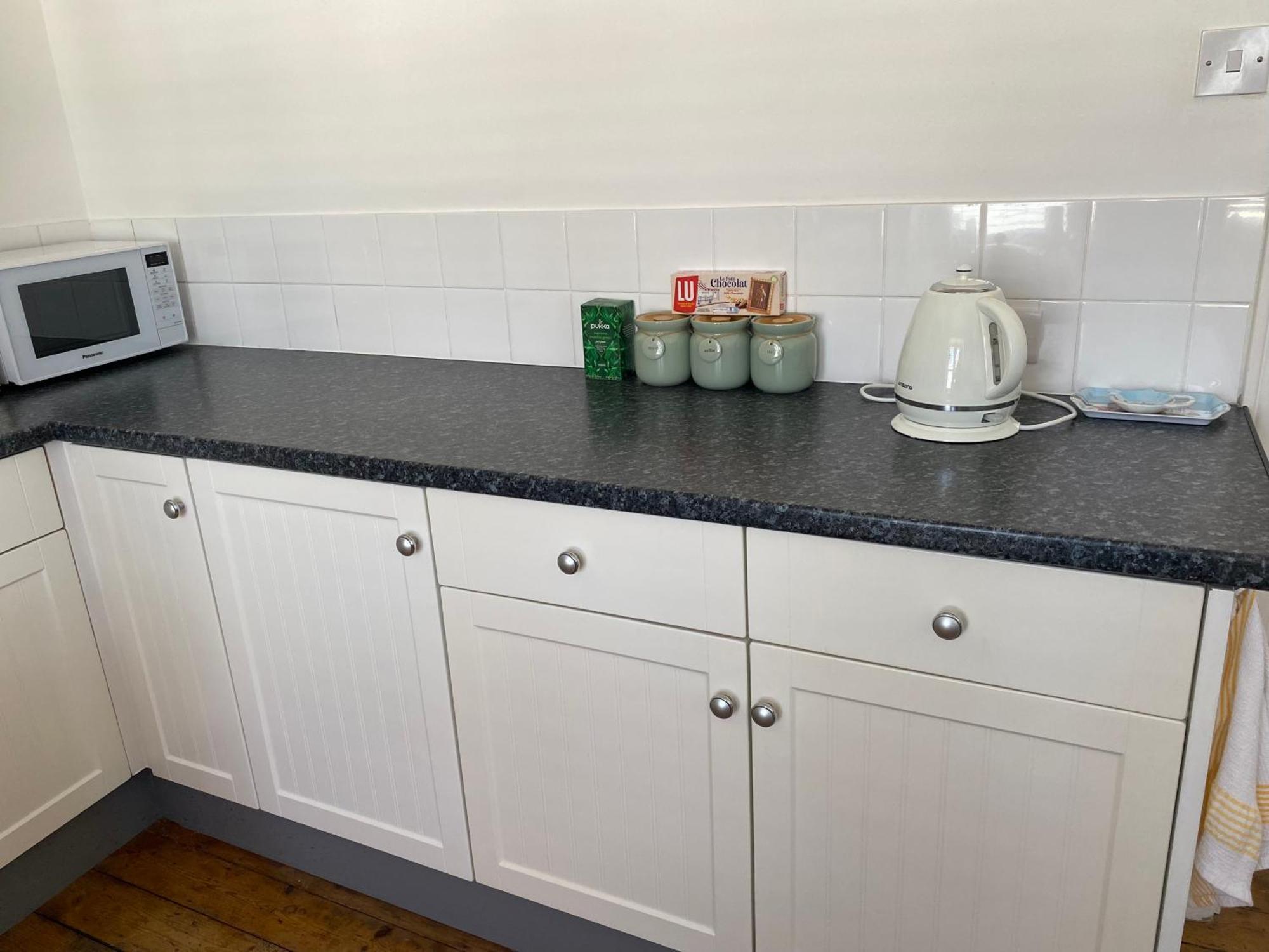 Herne Bay Central - 2 Minutes From Beach Apartment Buitenkant foto